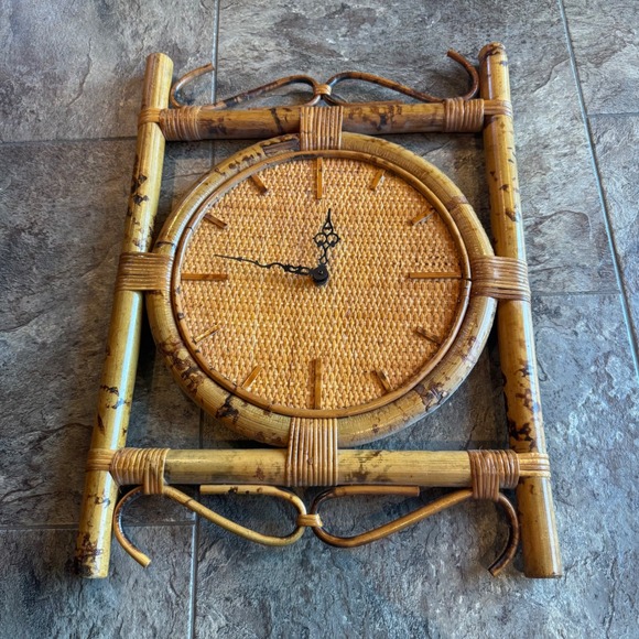 RARE MCM Vintage Rattan & Wicker Wall Clock – Boho Coastal Vibes Retro - Picture 4 of 7
